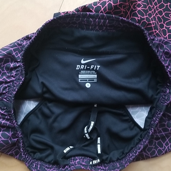 Nike Shorts - Picture 5 of 5